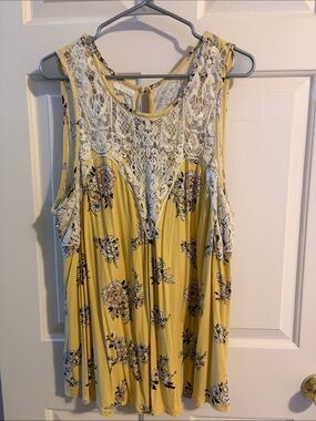 Maurices Yellow Floral Lace Tank Top